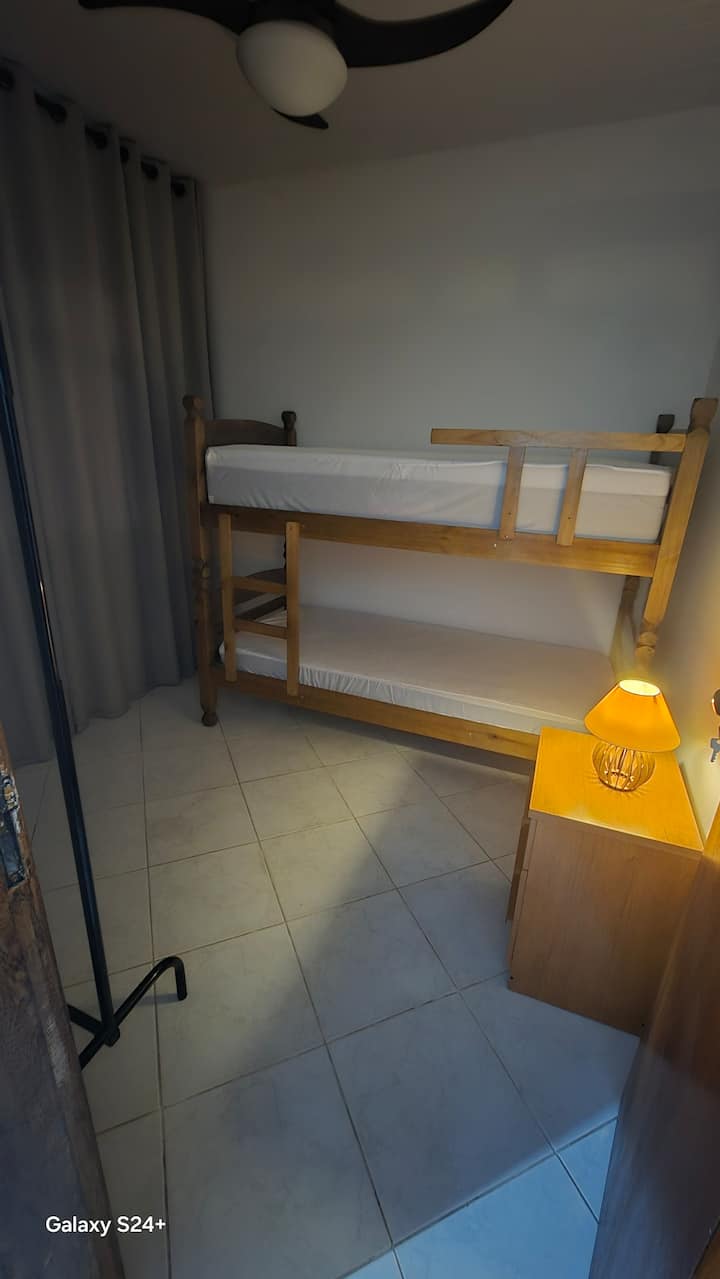 Jednolôžková izba s poschodovou posteľou