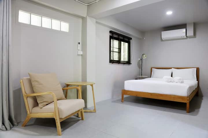 Harper House 4 - タオ島