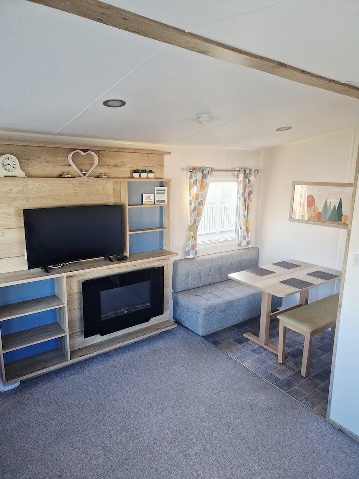 Family-friendly Caravan In Dorset, Close To Beach - Highcliffe