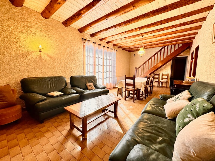 Maison 9 Personnes Avec Séjour Exposé Plein Sud - Loudenvielle