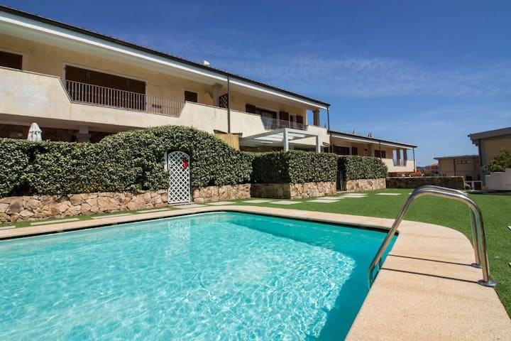 Guesthost - Gabbiano Lovely Flat With Veranda - Palau