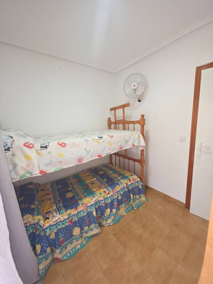 Dhomë gjumi 4