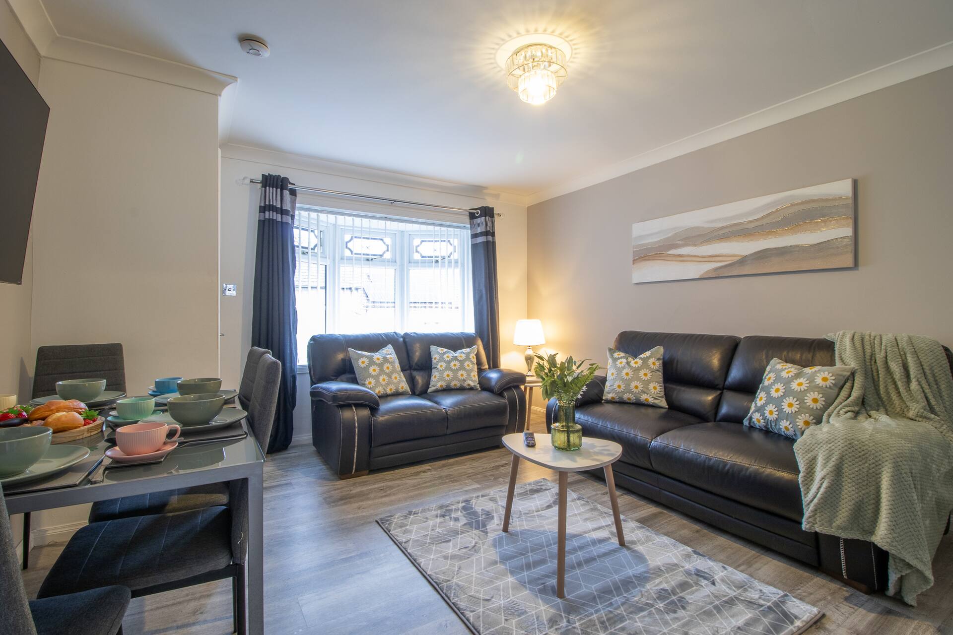 Culzean House - 2 Bedrooms in Coatbridge