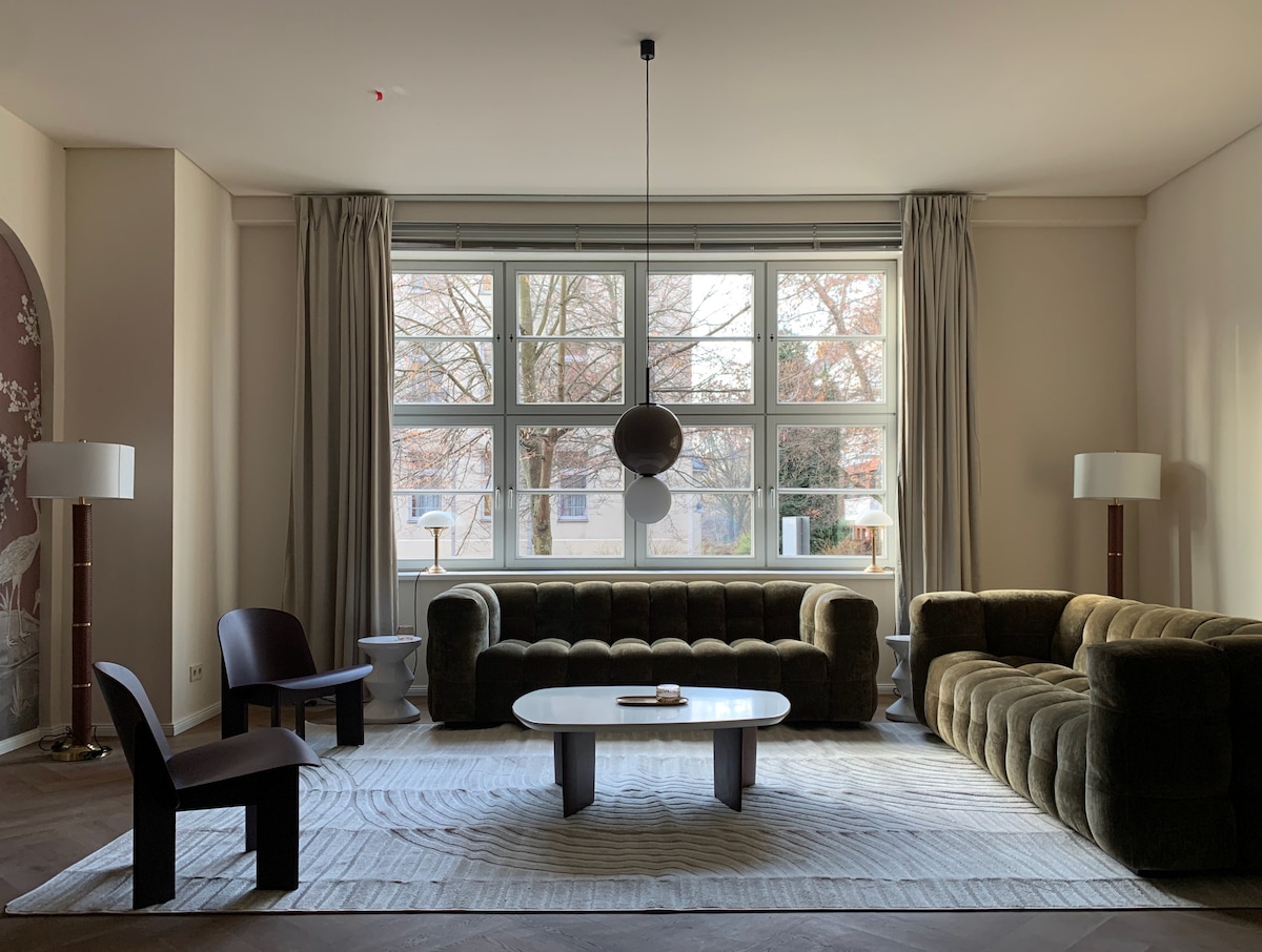 Leistungsstarkes Airbnb: The Martin - Stunning & Quiet. Be anywhere in 20. in Alt Treptow