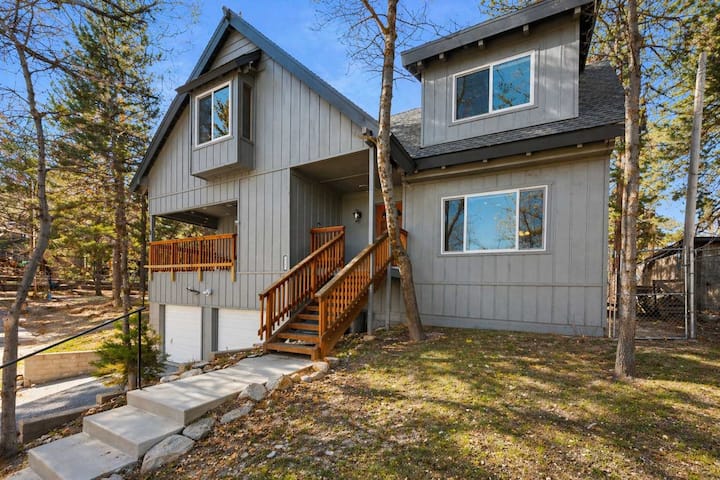 The Hidden Pines Mountain Home By Navigate Stays - Running Springs, CA