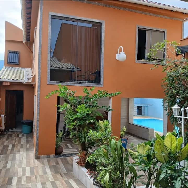 Casa Aconchegante Com Piscina E Churrasqueira. - Mangaratiba