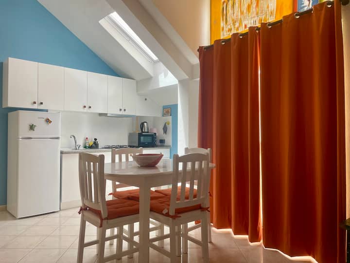 Casetta Alida | Bright Central Loft A/c & Starlink - Kap Verde