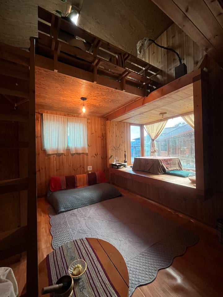 Unispace 
Pia Valley Tiny House - Corea del Sur