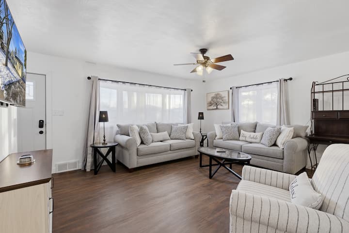 Relaxing 3br Home Near Downtown Lockport - ジョリエット, IL