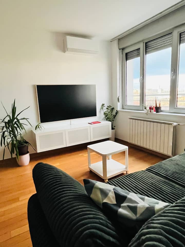 View 64 Apartment - Belgrado