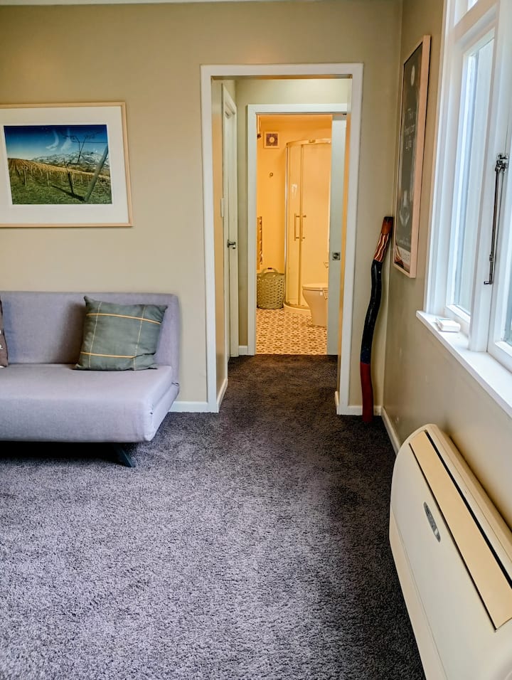 Self-contained Guest Suite. - Dunedin