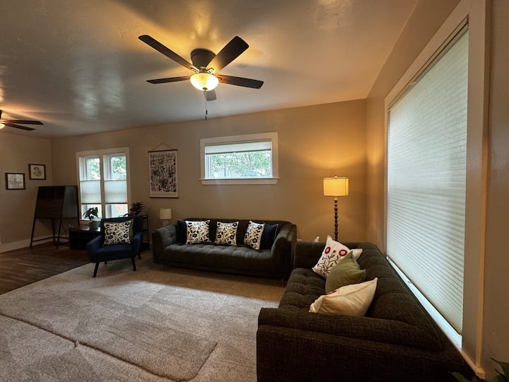 Williamsburg Cottage - Missoula, MT