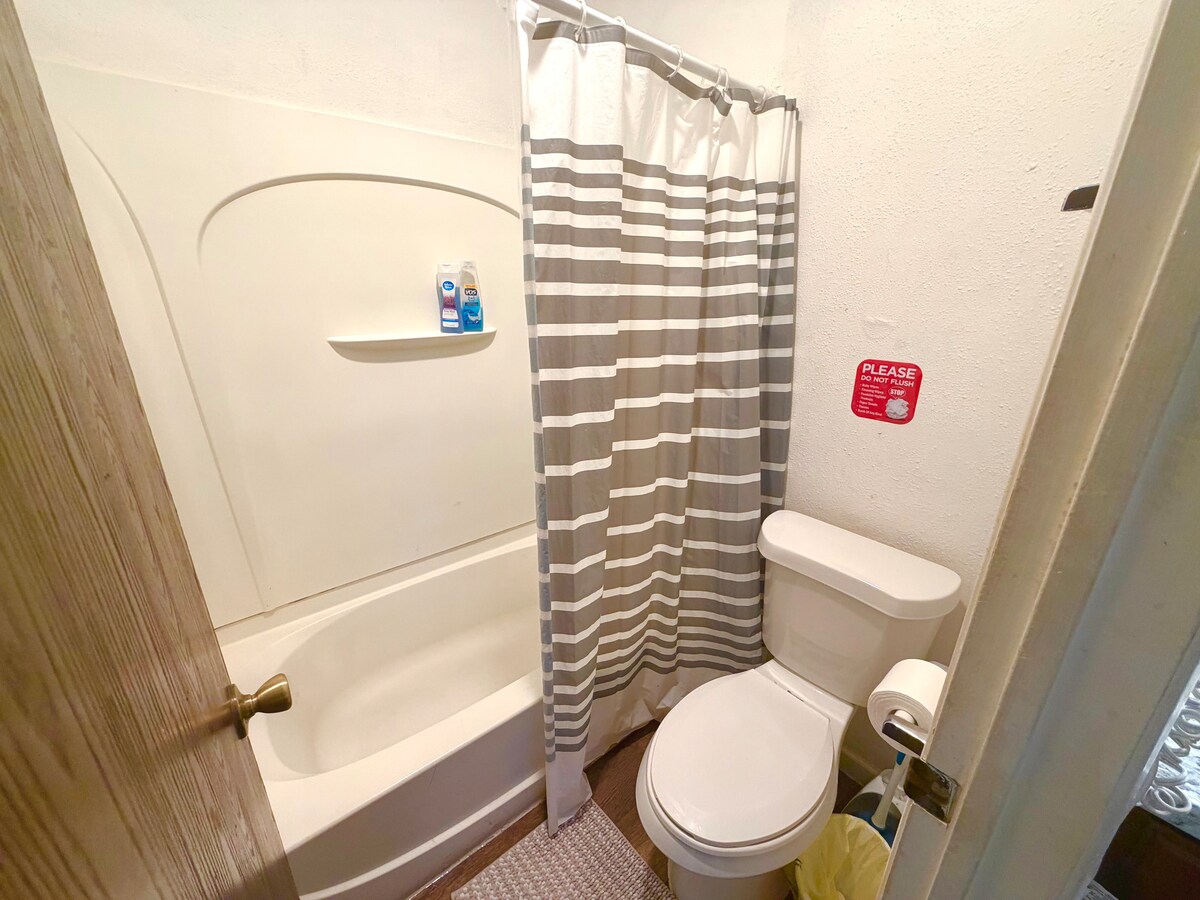 2beds, private bathroom, very nice private room