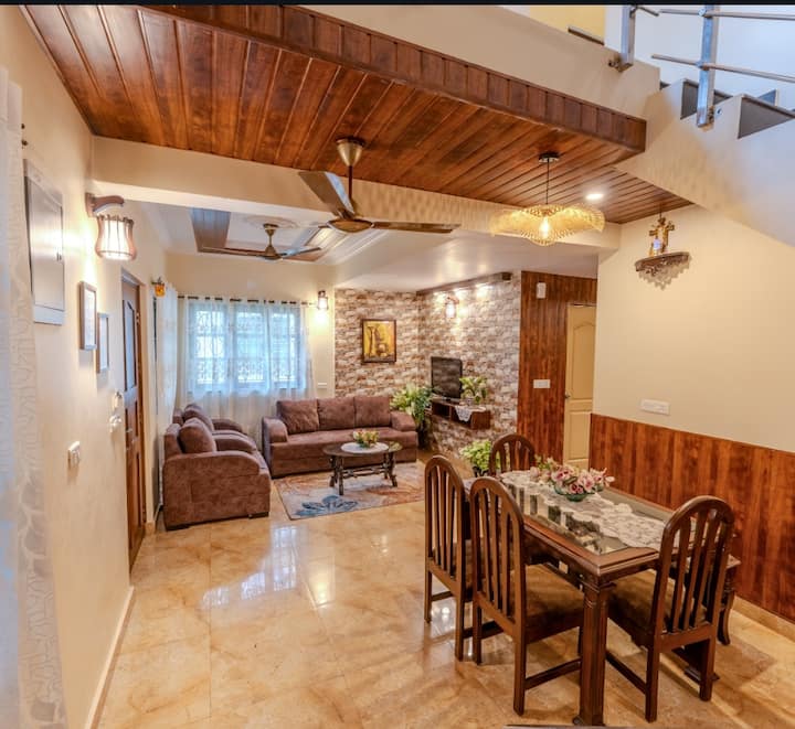Living room image 3