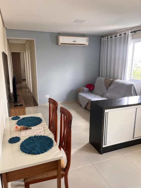 Successful Airbnb property: Apartment near City Hall and hospitals, with air conditioning and crib in Londrina
