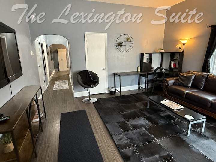 Lexington Suite-private 1br, Smart Home Features. - 세인트폴