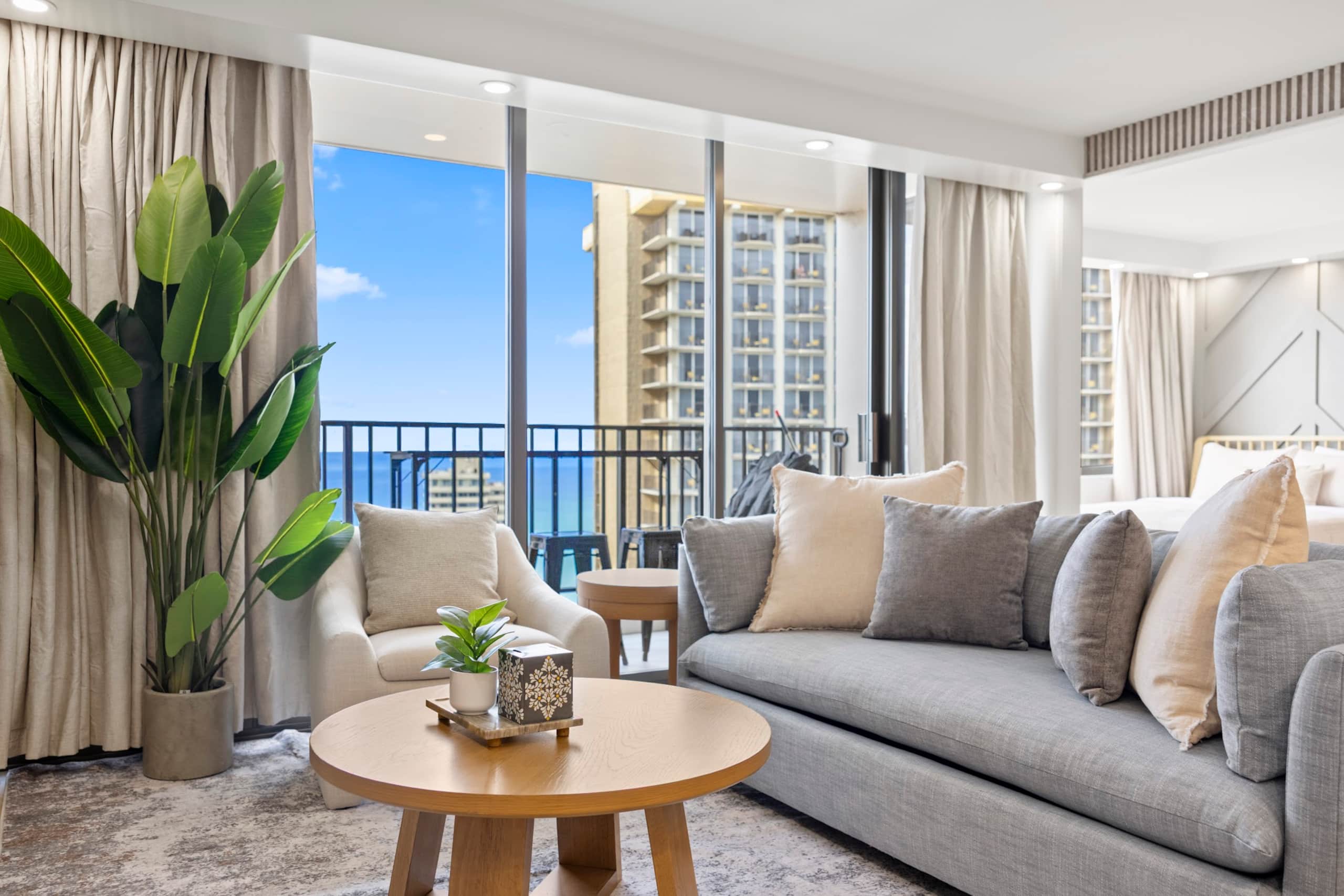 31F-Waikiki Banyan-1BR-Ocean & City Skyline Views - Image 8