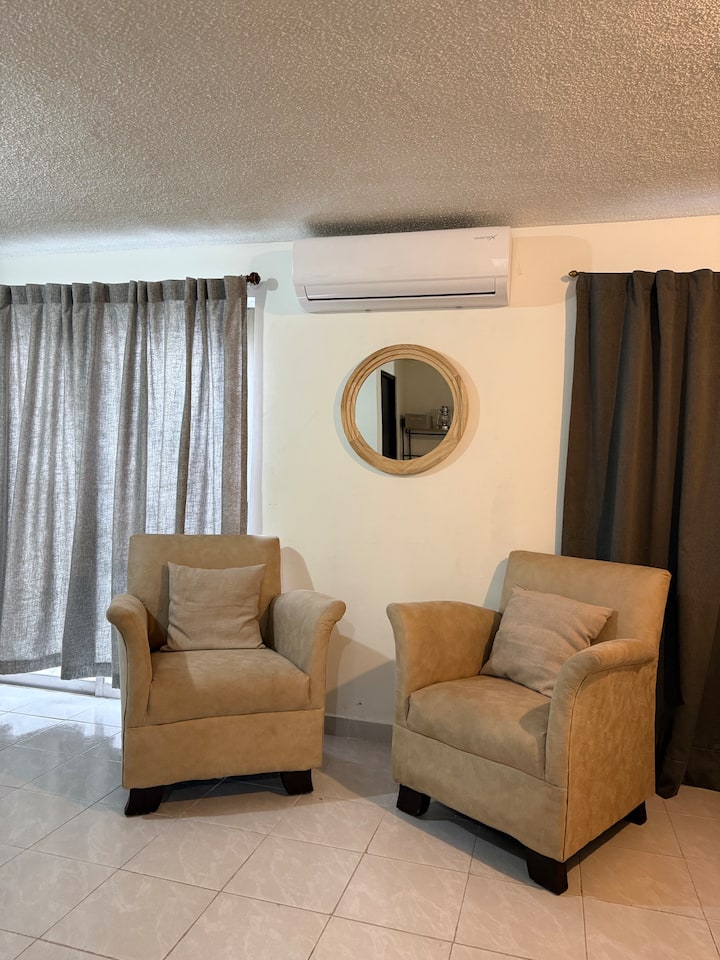 Loft 2 Camas Con Cochera/ Cocina / Smart Tv - Santa Catarina