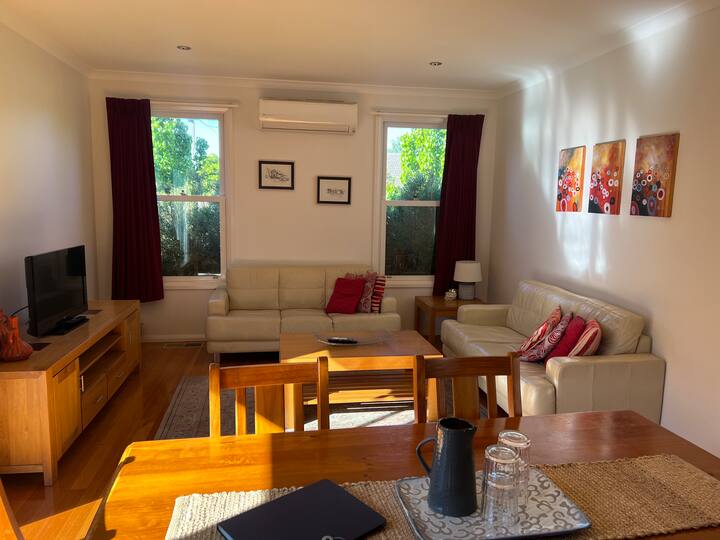 Retreat On Booth - Home Away From Home - Bendigo