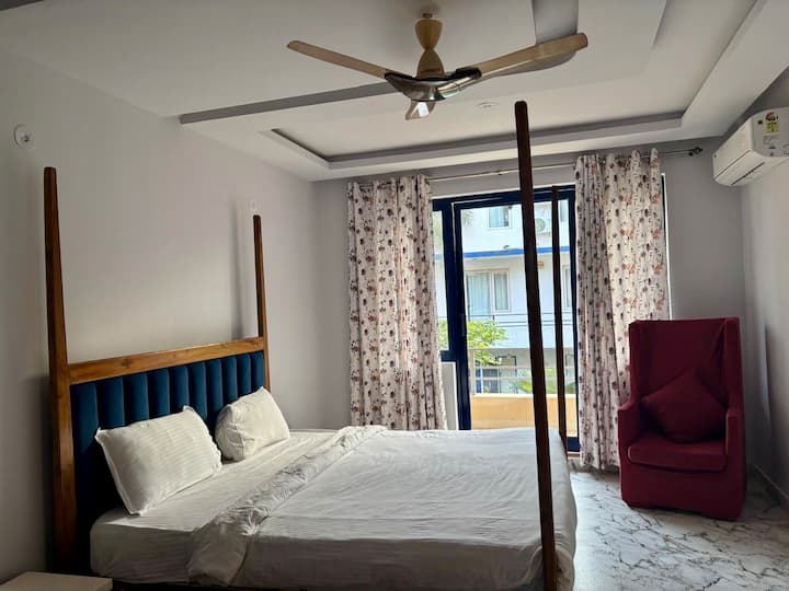 Bedroom 1 image 1