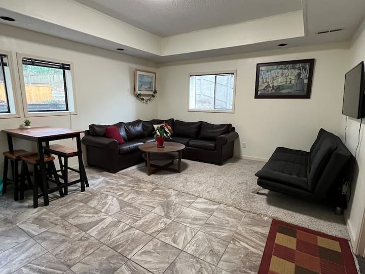 Sunshine Relaxing Apartment In Twin Lakes - Federal Way, WA