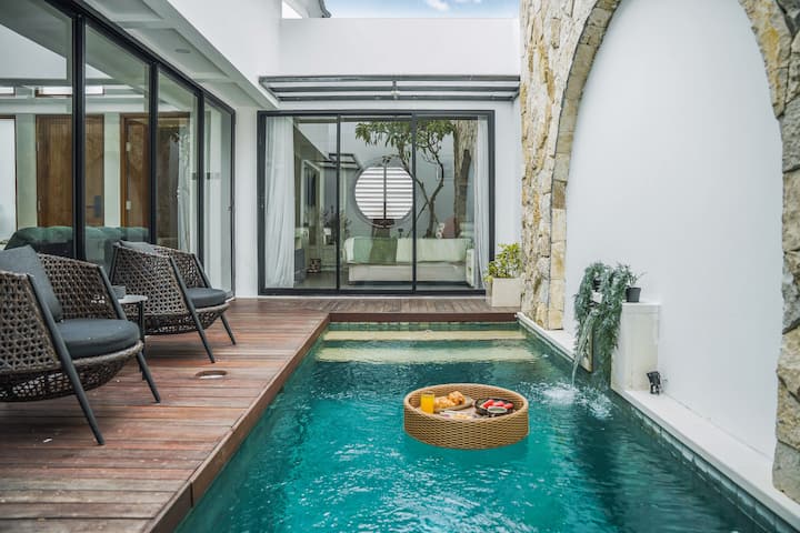 Villa Verdant: Chic & Bright #Stylish #Seminyak - スミニャック