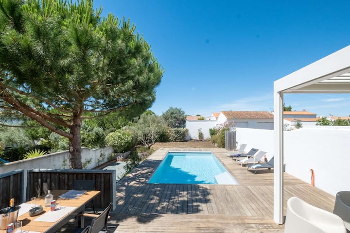 Ovalie - Superbe Maison Familiale Avec Piscine, à - La Flotte