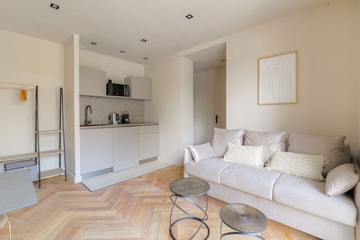 Studio Calme Et Tout éQuipé, Proche De Lyon - Dardilly