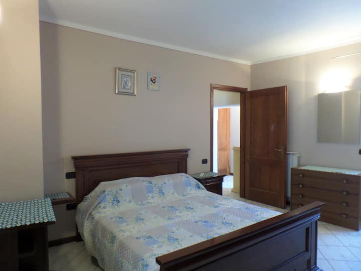Dhomë gjumi 1