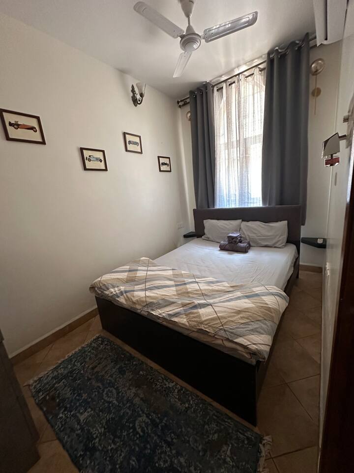 Bedroom 1 image 1