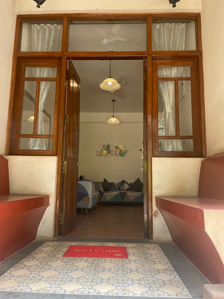 Living room image 1