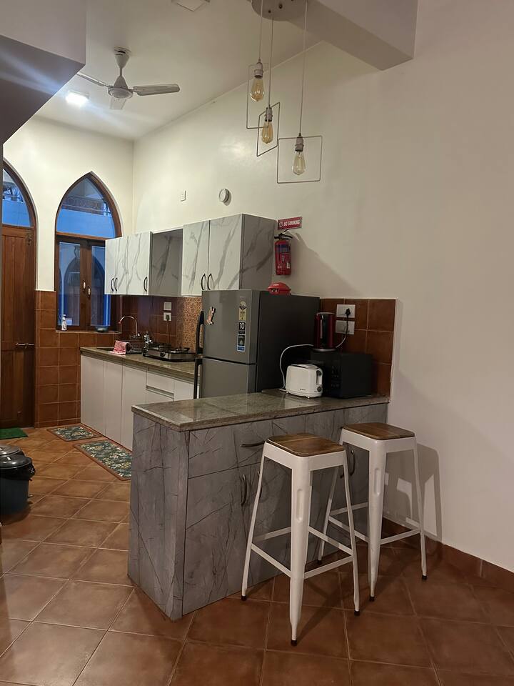 Full kitchen image 4