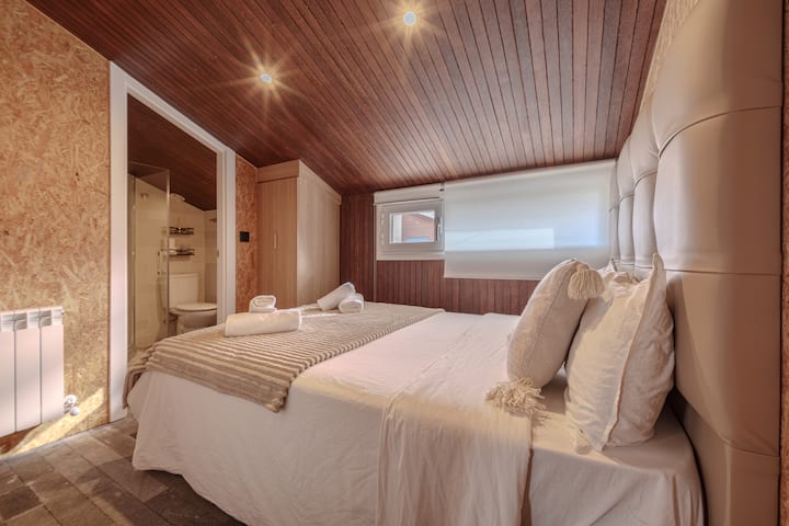 Dormitorio 2 con baño en suite.