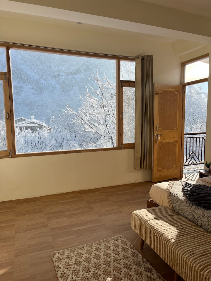 2 Bedroom | Kitchen & Balcony, Aircrib, Old Manali - Manali