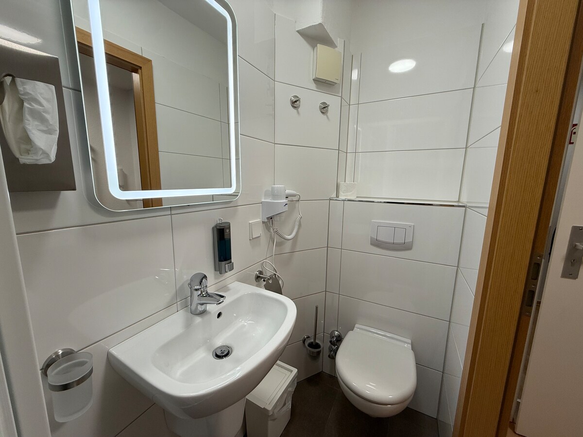 Single Room with Self Check-In