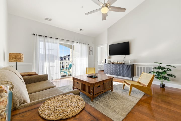 Coastal Getaway | Minutes To Beach | Pet-friendly - Myrtle Beach, SC