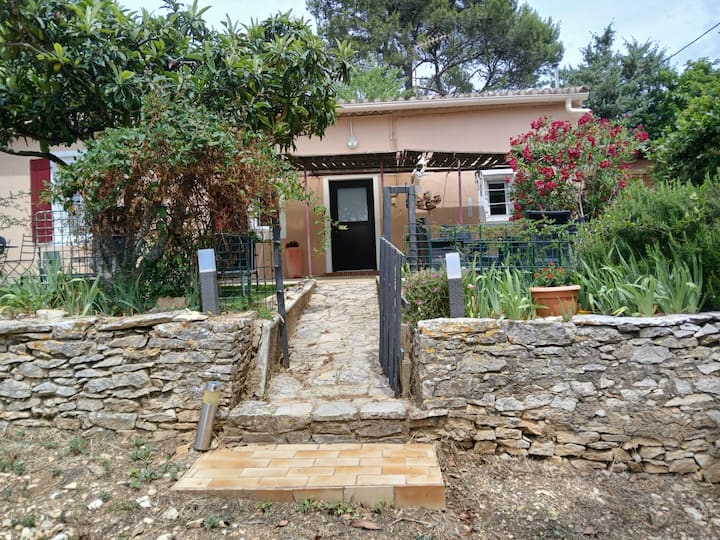 Mazet Des 2 Pins, Charmant, Pleine Nature, Piscine - Francia