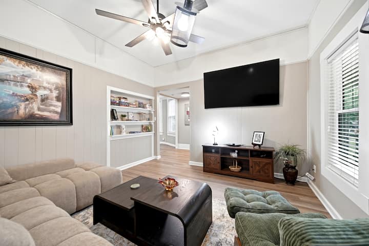 Historic District | Pet Friendly | Privacy Fence - トピーカ, KS
