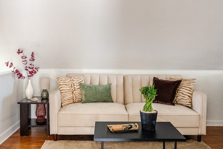 Private Apt With Easy Access To Chicago - Melrose Park