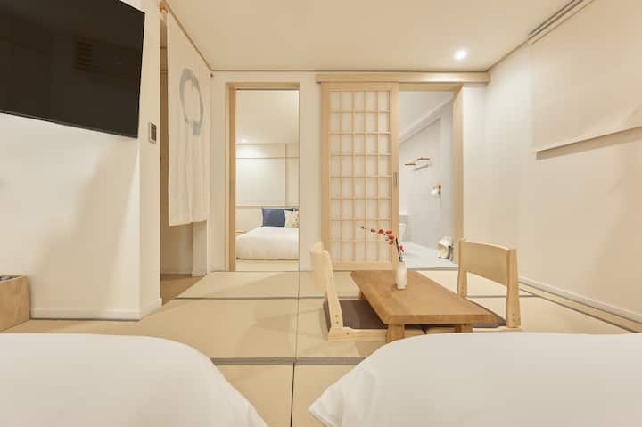 Classic Apt Tokyo 402｜닌자가 숨은 듯한 두개의 다다미 침실, 정갈한 쉼 - South Korea
