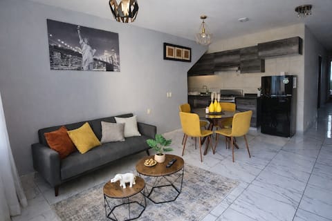 Top performing Airbnb: Nice apartment near downtown. in Tepatitlán De Morelos