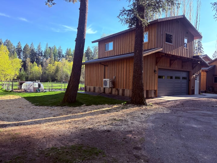The Garden Loft *17 Miles From Glaciernp* - Glacier National Park