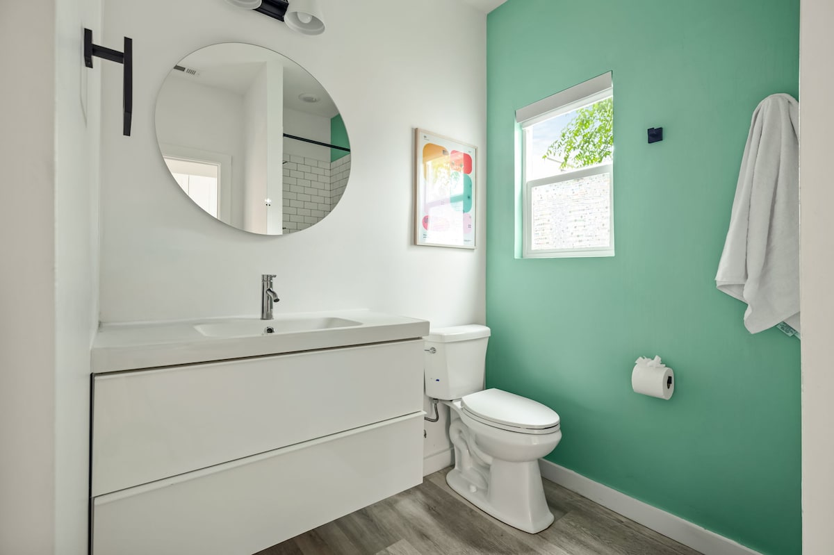 Casa Colores | A Colorful Austin Retreat + Sauna
