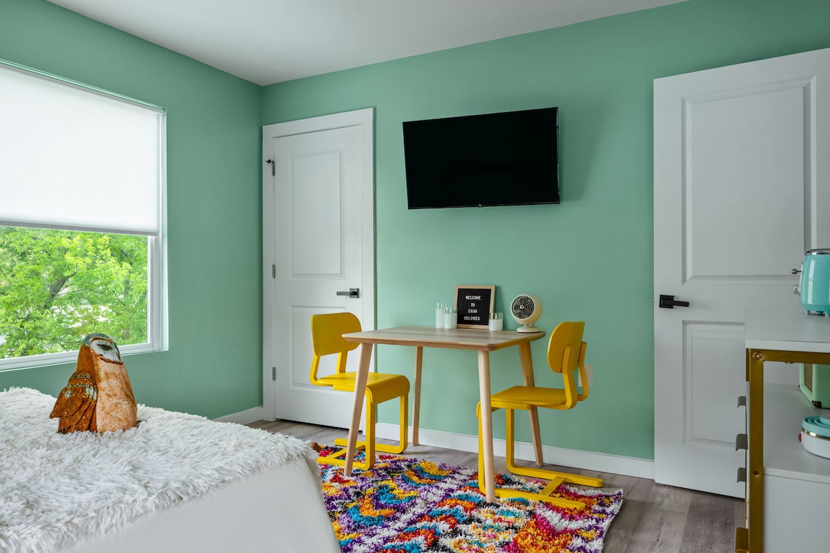 Casa Colores | A Colorful Austin Retreat + Sauna