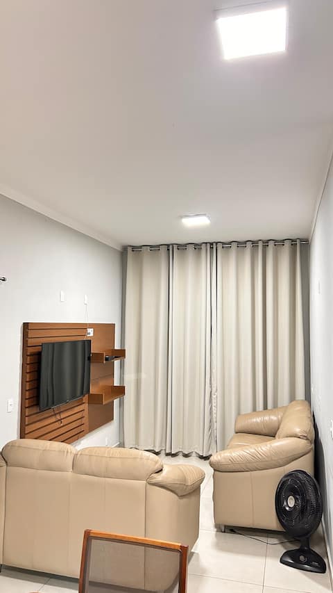 Top Airbnb: Large apartment 5 minutes from downtown, 4 people. em Pouso Alegre