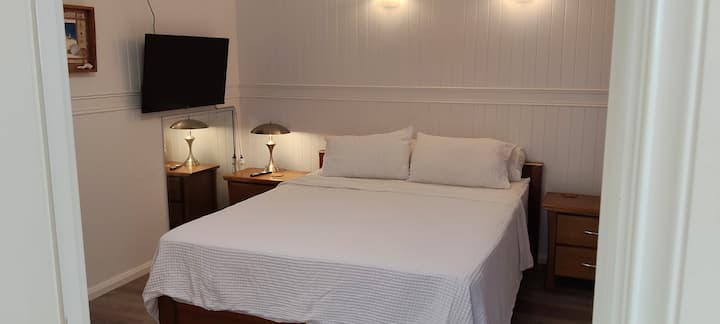 Aroona Retreat - Caloundra
