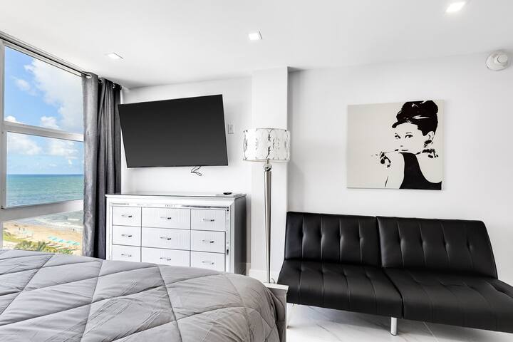 B.E.A.C.H attached to hotel-Views-Renovated gallery image 3