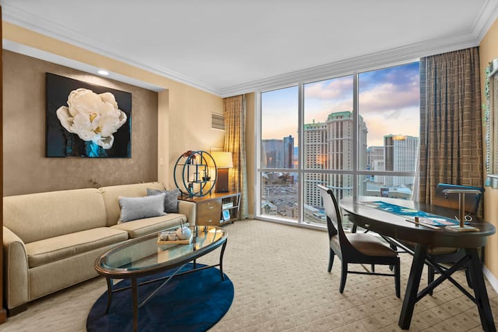 Zen Spa Suite / On The Strip / Amazing View! - Las Vegas, NV