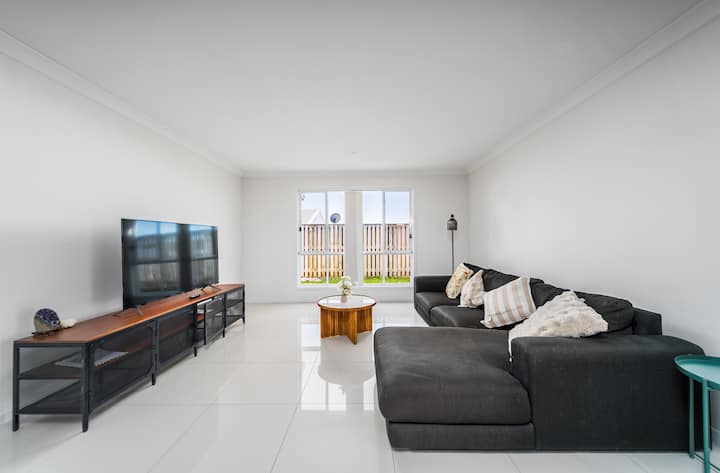 Blanco Haus - 4br Family Escape Near Theme Parks - Jacobs Well
