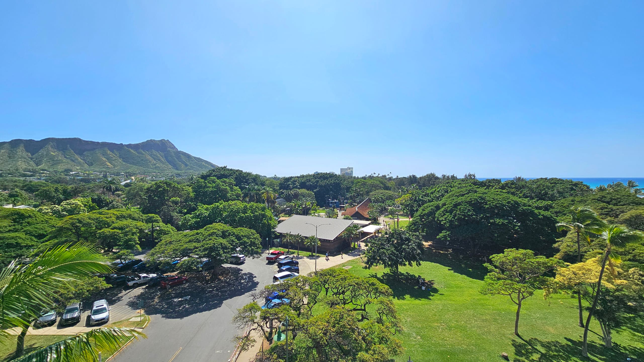 WG 716 | Ocean-View Studio ½Block to Waikῑkῑ Beach - Image 37
